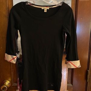 Burberry 3/4 sleeve top